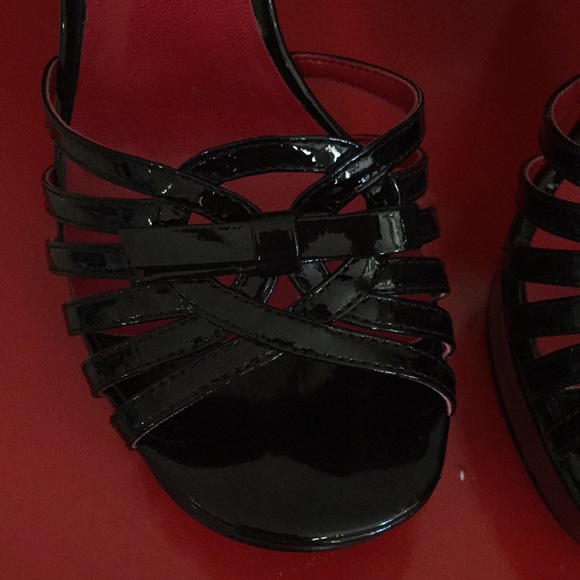 Guess ankle strap Heels - Picture 4 of 7